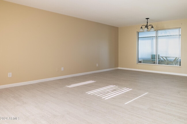 Building Photo - 12208 N Pebble Beach Dr