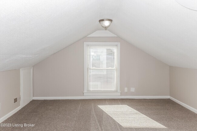 Building Photo - 3340 Penway Ave