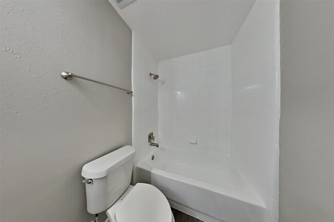 Building Photo - 4631 Daisy Meadow Dr