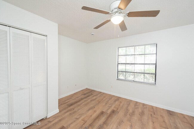 Building Photo - 2202 Appalachian Dr