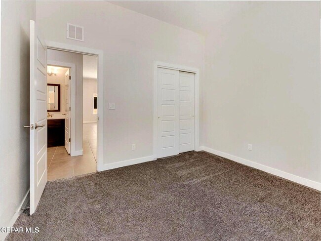 Building Photo - 14529 Petralia Ave