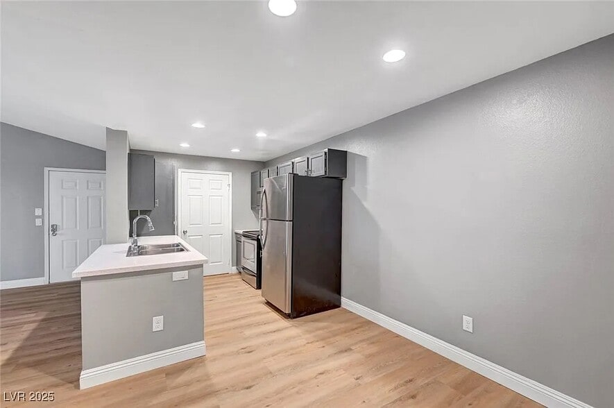 Building Photo - 231 W Horizon Ridge Pky