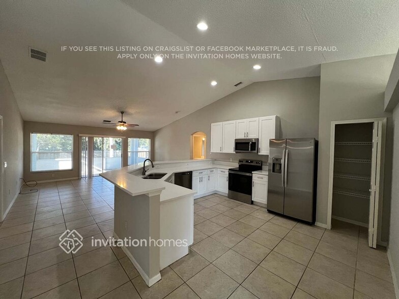 Building Photo - 1978 SW Monterrey Ln