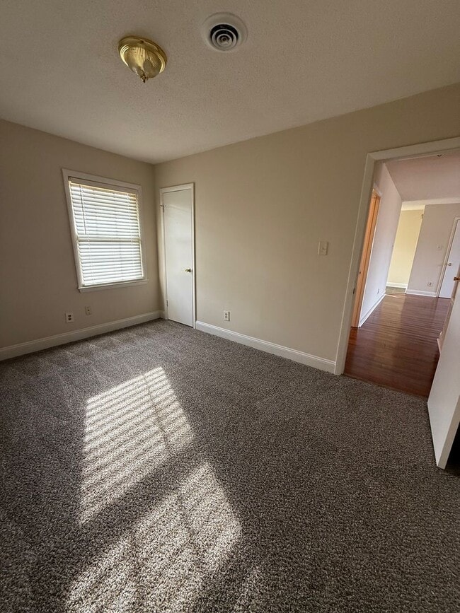 Building Photo - Serenity Village