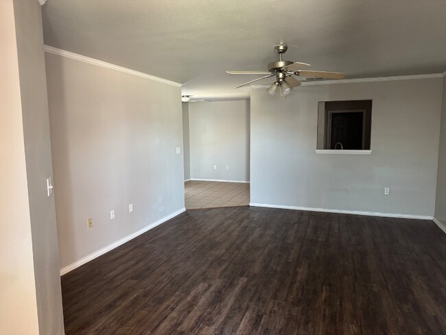 Primary Photo - 509 N Brentwood Ave