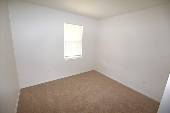 Building Photo - 622 Alfani St