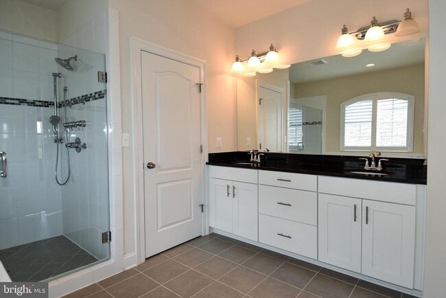 Building Photo - 810 Fair Winds Way