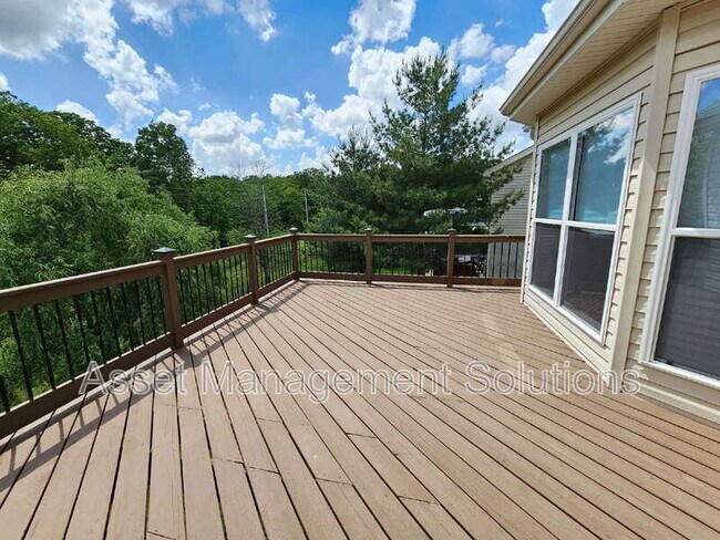 Building Photo - 119 Carlton Point Dr
