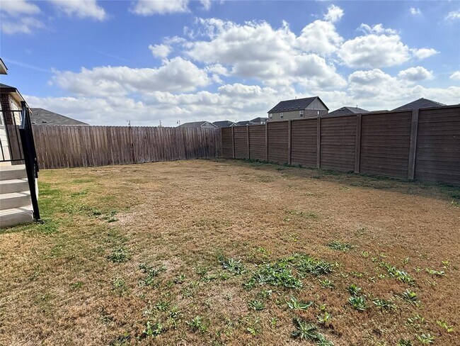 Building Photo - 289 Sormonne Lp