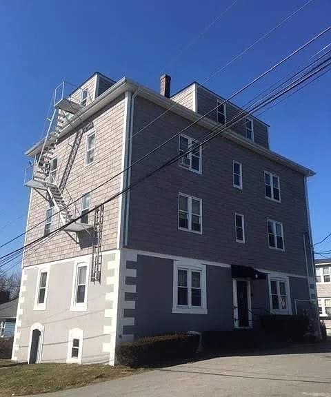 Building Photo - West Street #2