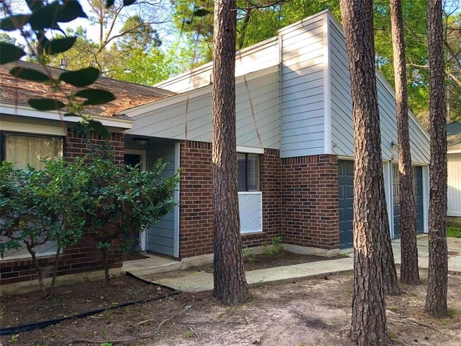 Building Photo - 72 Trummel Ct