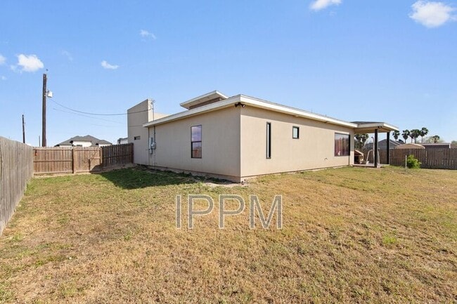 Building Photo - 30816 Muraya St