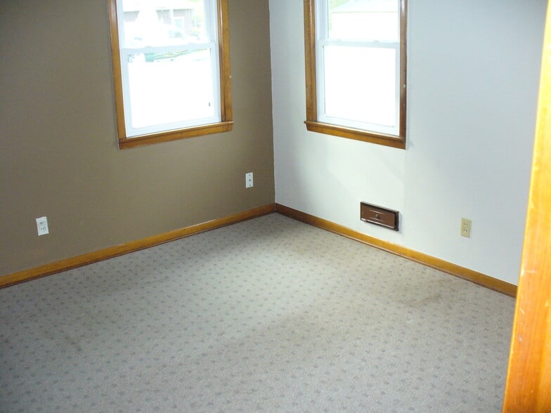 Building Photo - 11293 Edgemere Ter