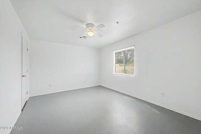 Building Photo - 4401 S Rita Ln