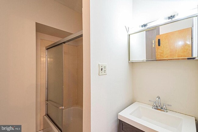 Building Photo - 4118 Baltimore Ave