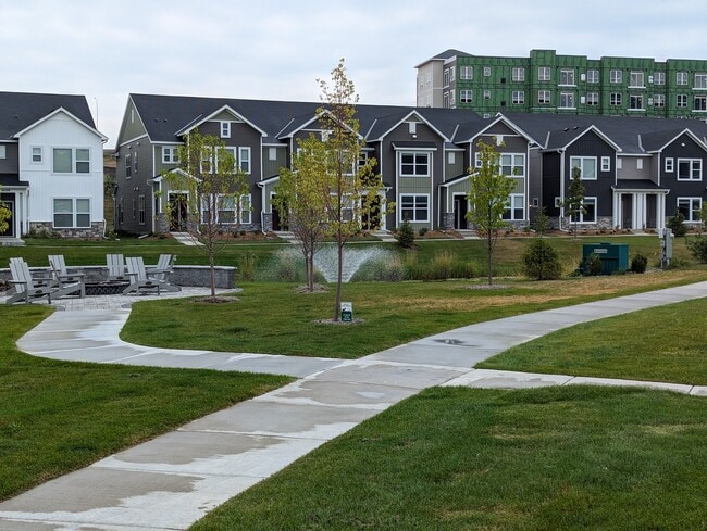 Building Photo - 14504 Twin Lakes Cir