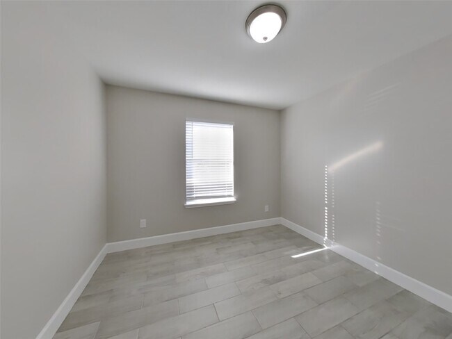 Building Photo - 19111 Deep S Ct