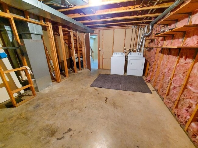 Building Photo - Beautiful 2BR 2BA Townhouse in Germantown ...
