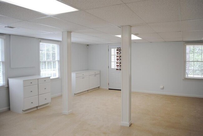 Building Photo - 1407 Independence Way