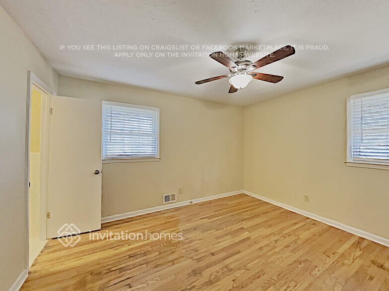 Building Photo - 5437 Janice Ln SW