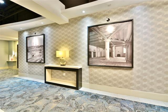 Building Photo - 2600 W 7th St