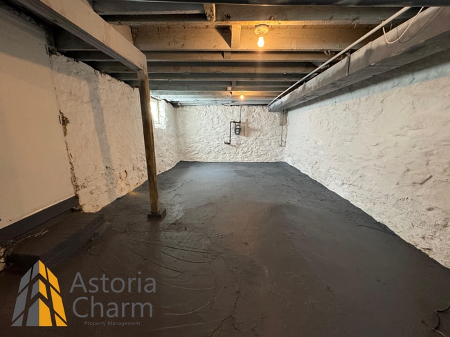 Building Photo - Move in by April 30th - Pick your move in incentive: A TV, 1 month free on a 13th month lease, or...