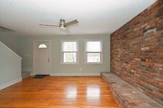 Building Photo - Renovated East Nashville Home | 3BR + Washer/Dryer + Off-Street Parking