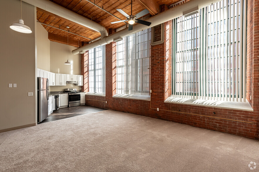 Primary Photo - Clocktower and Velvet Mill Apartments