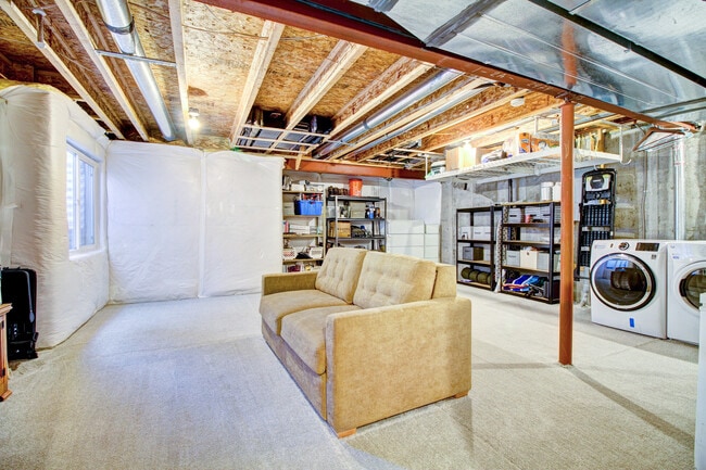 Building Photo - 2479 Cutters Cir
