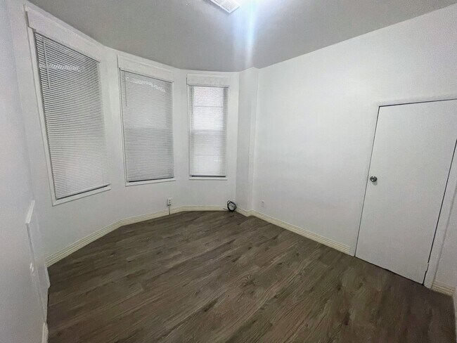 Building Photo - 1311 W Allegheny Ave