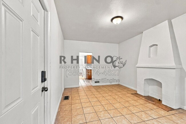 Building Photo - 926 Binford St