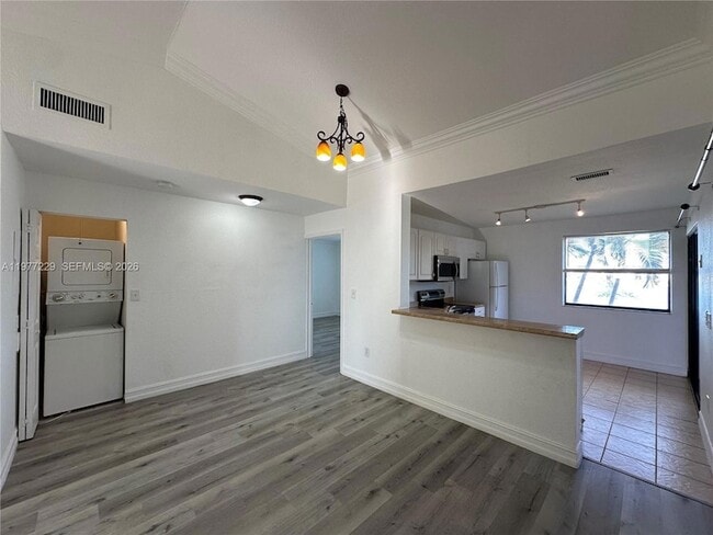 Building Photo - 1533 S Liberty Ave