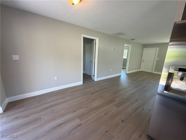 Building Photo - 19181 Tangerine Rd