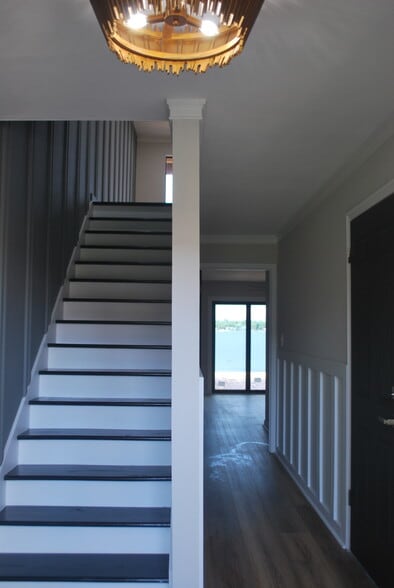 Building Photo - 810 Eglin Pky NE
