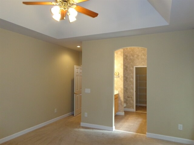 Building Photo - 724 Wyntree N