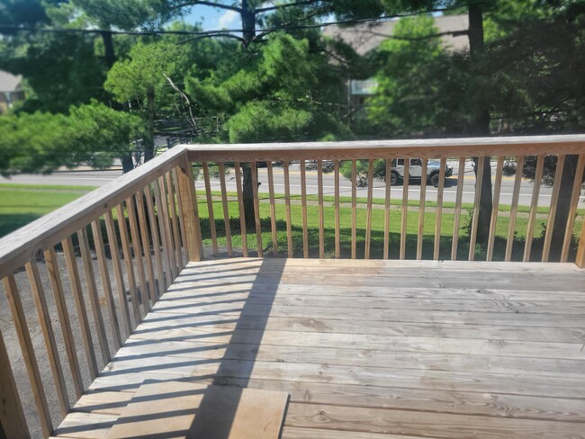 Building Photo - 3351 Moundview Ct