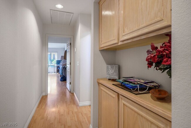 Building Photo - 8929 Marble Dr