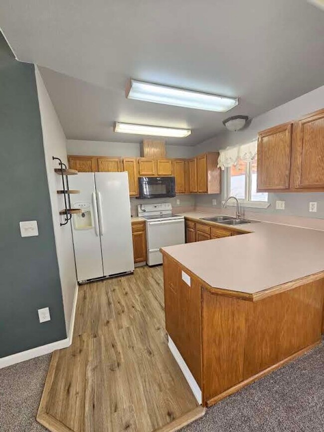 Building Photo - Cute 3 bed, 2 bath home in Nampa - Close t...