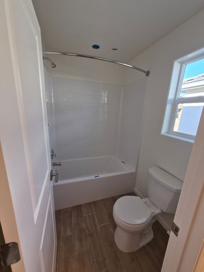 Building Photo - Modern 3-Bedroom Home in the Exclusive Elev8ions Neighborhood of Clovis!