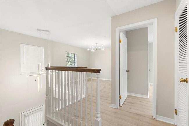 Building Photo - 3110 W Villa Rosa St