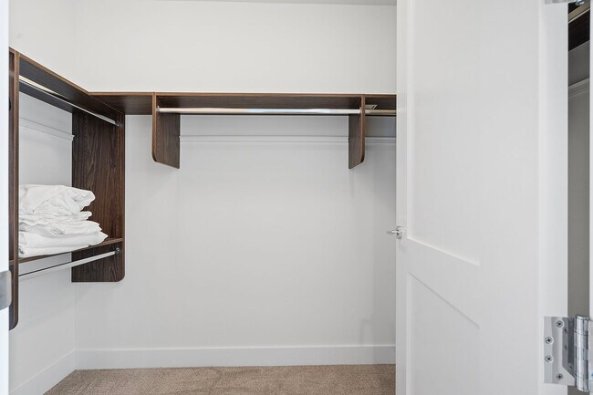 Building Photo - 301 1st St S