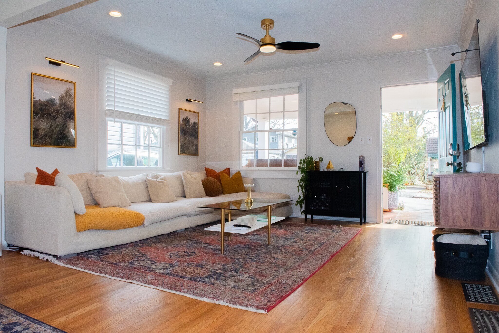 Building Photo - 870 Vera St SE