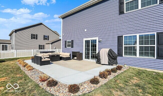 Building Photo - 8171 Brookville Wy