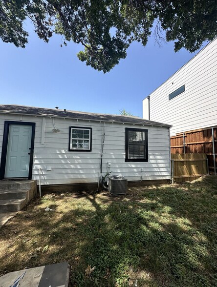 Building Photo - 4622 Stigall Dr