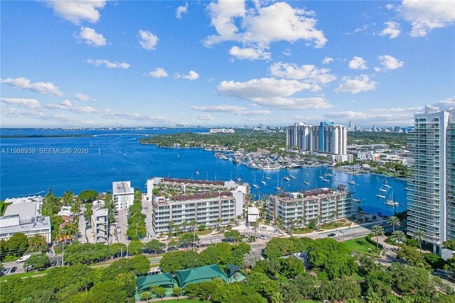 Building Photo - 9 Island Ave