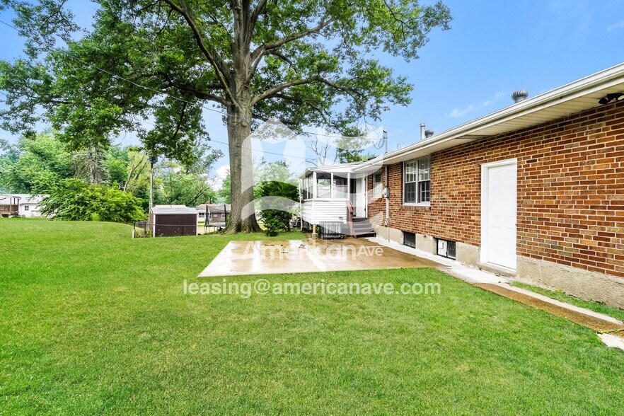 Building Photo - 9718 Durham Dr