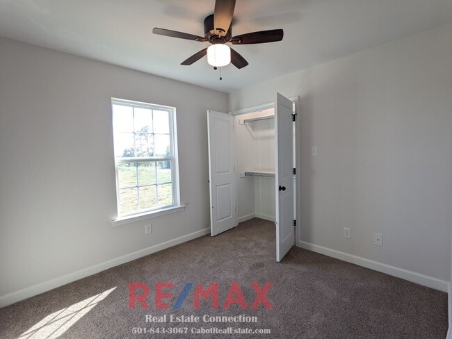 Building Photo - Sorry No Pets and No Smoking Permitted