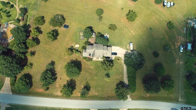 Building Photo - 18751 Ridgeline Rd