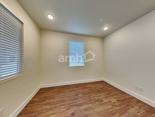 Building Photo - 9269 W Dove Creek St