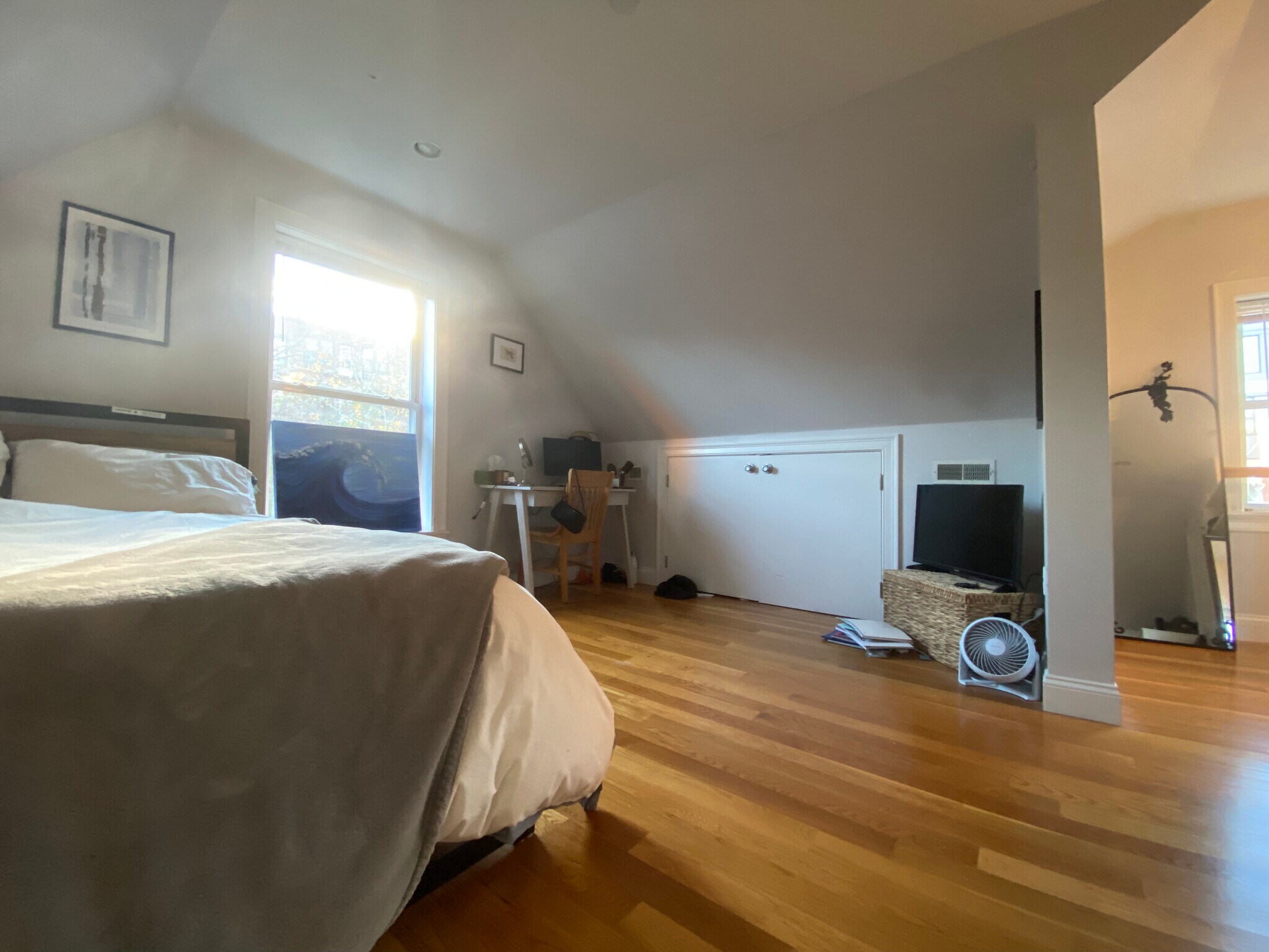 Building Photo - 719 Parker St